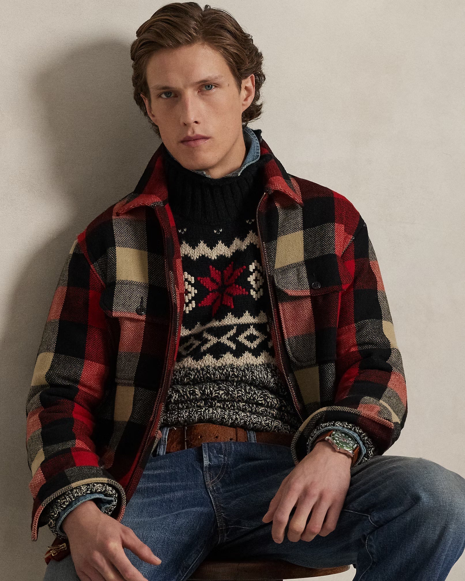 Hochkragenpullover aus Wollmischung mit Schneeflocken