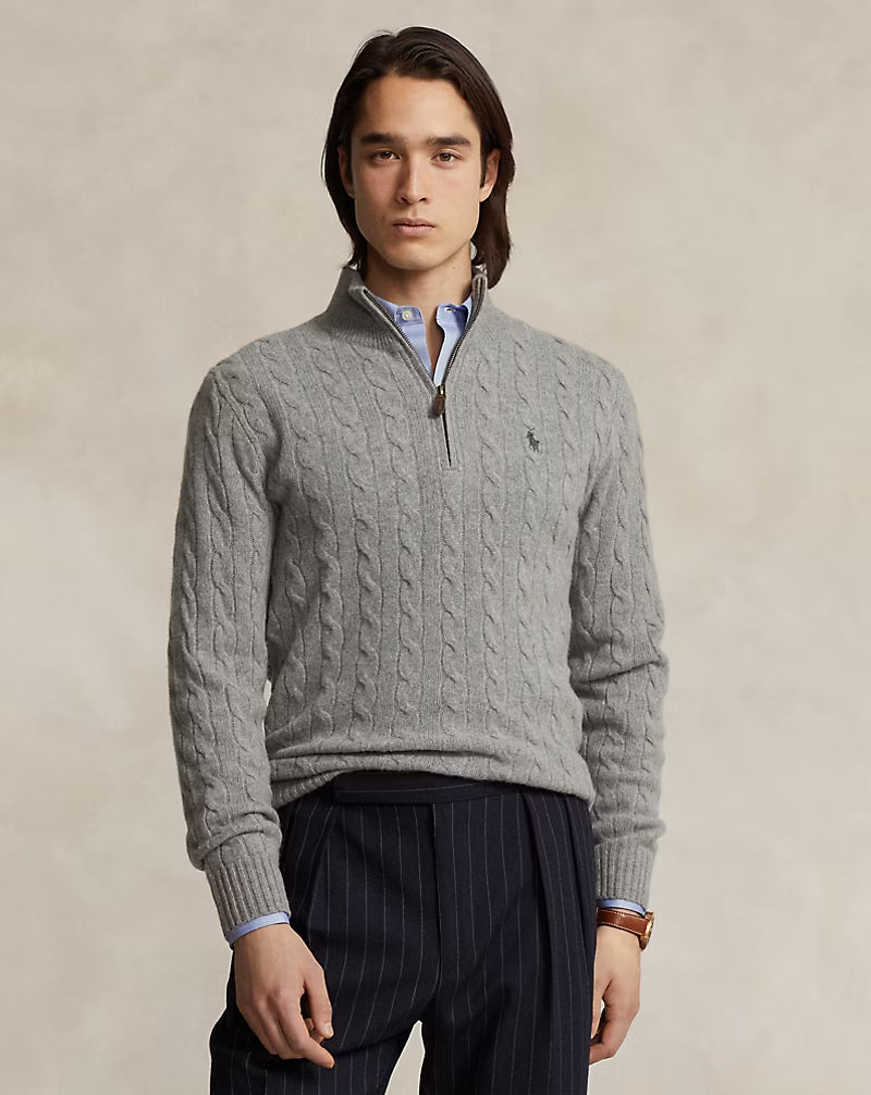 Woll- und Kaschmirpullover mit Zopfmuster