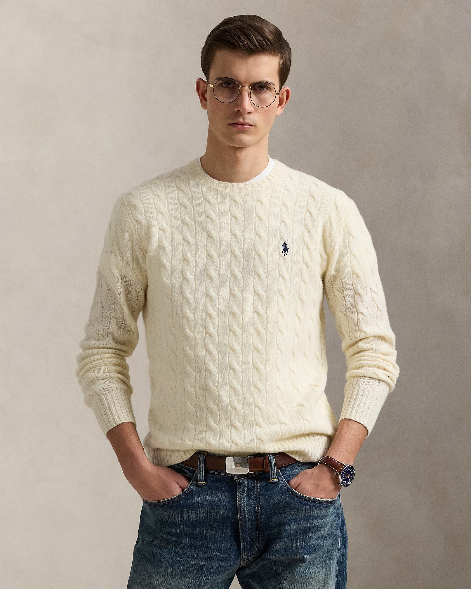 Woll- und Kaschmirpullover mit Zopfmuster