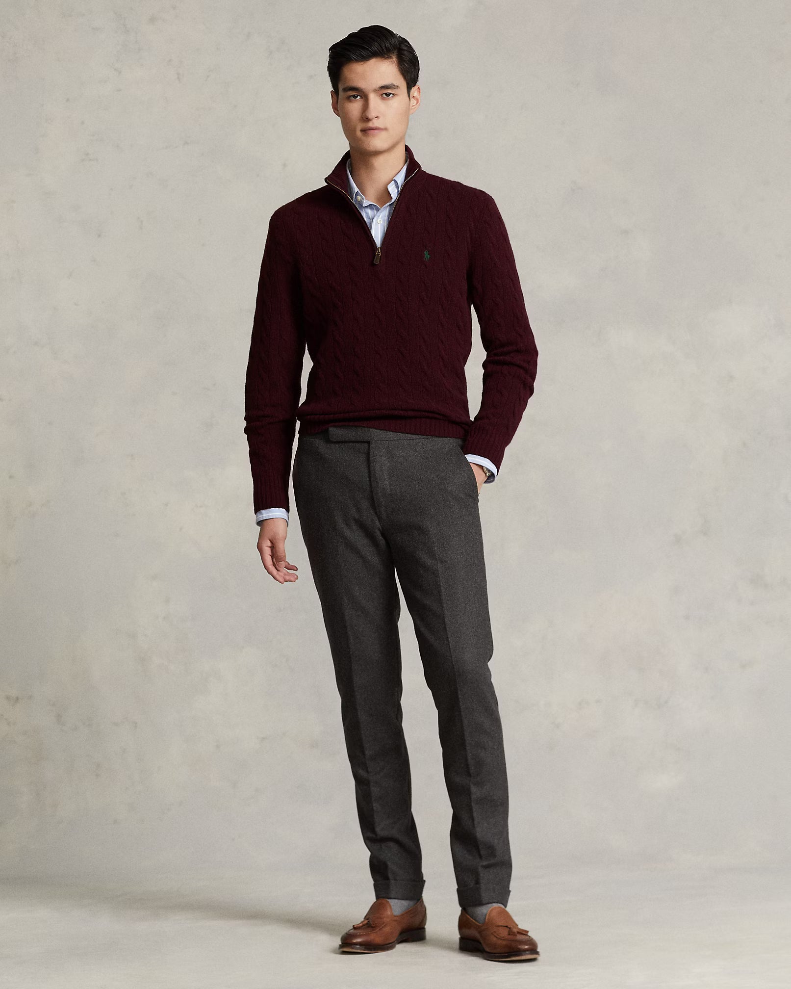 Woll- und Kaschmirpullover mit Zopfmuster